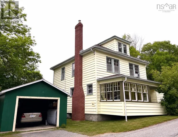 1 DEXTER Avenue, Brooklyn, Nova Scotia B0J1H0