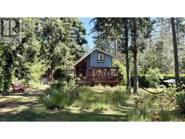7913 SWANSON VIEW DRIVE, Pender Island, British Columbia V0N2M2