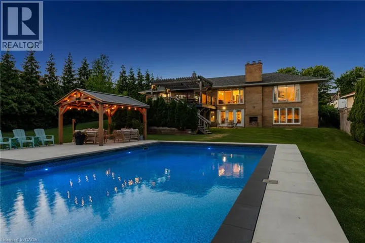 1648 CREDITON Parkway, Mississauga, Ontario L5G3X3