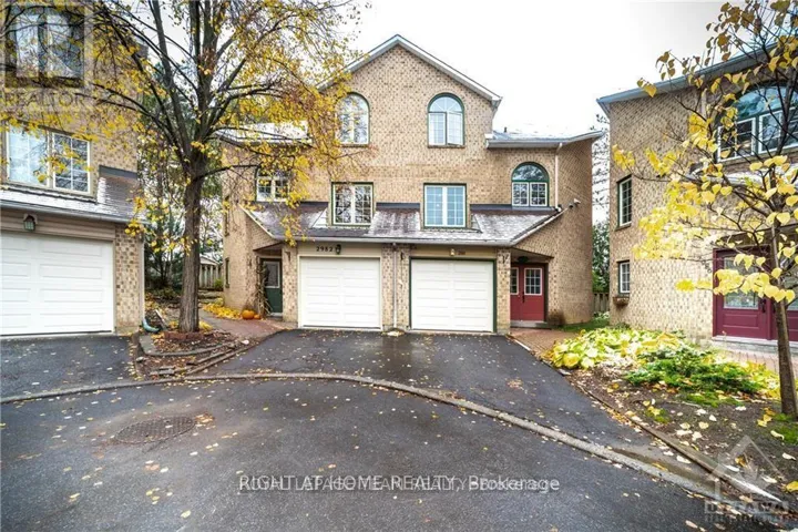 2982 RICHMOND ROAD, Ottawa, Ontario K2B6S7