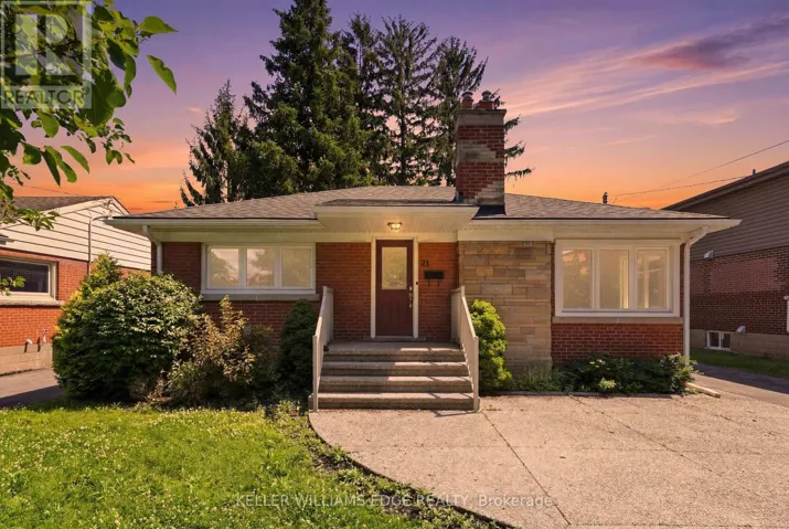 21 SHERIDAN LANE, Hamilton (Ainslie Wood), Ontario L8S2N3