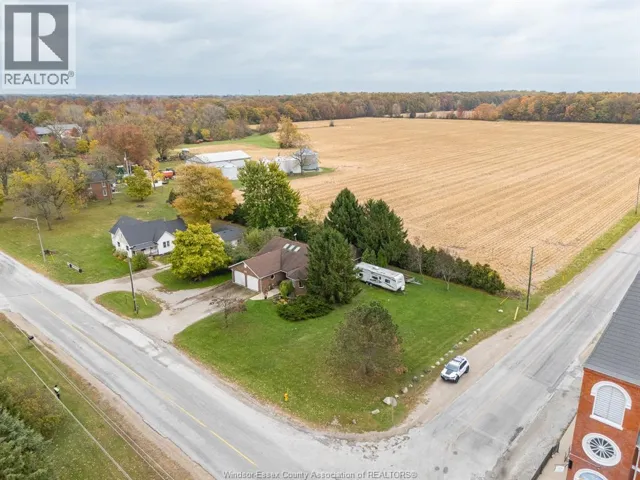 879 ROAD 2 W, Kingsville, Ontario N9Y2E4