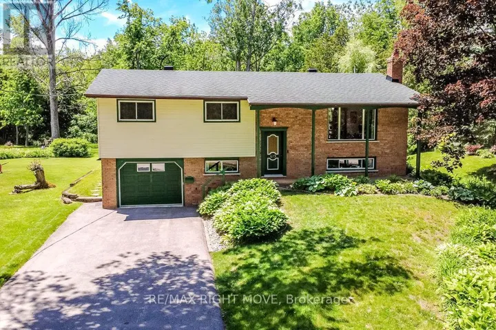 429 BAY STREET, Orillia, Ontario L3V3X5