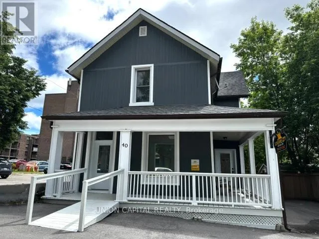 40 ALBERT STREET N, Orillia, Ontario L3V5K2