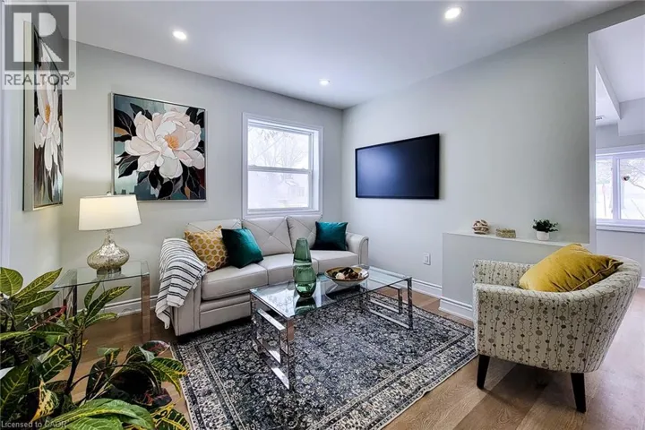 727 COLLEGE Avenue, Woodstock, Ontario N4S2C7