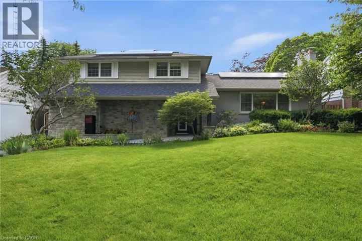 1321 FAIRWAY Court, Burlington, Ontario L7P1M5