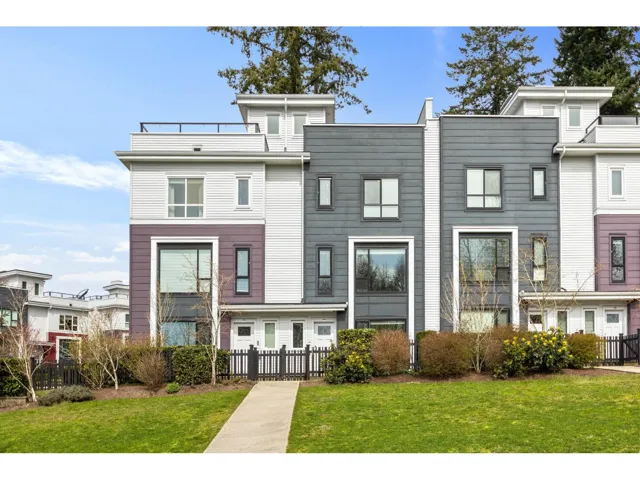 2218 OAK MEADOWS DRIVE, Surrey, British Columbia V3Z0W6