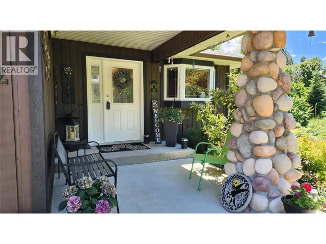 442 WHITMAN Way, Warfield, British Columbia V1R4T9
