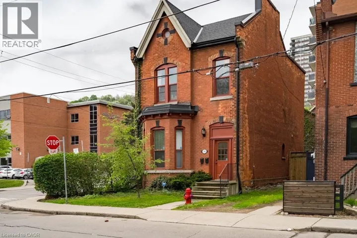 146 FOREST Avenue, Hamilton, Ontario L8N1X5
