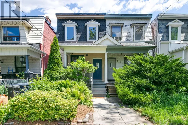 221 BOOTH AVENUE, Toronto (South Riverdale), Ontario M4M2M6