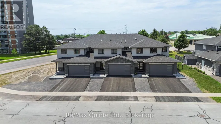 10 STINSON AVENUE, Belleville (Belleville Ward), Ontario K8P5N9