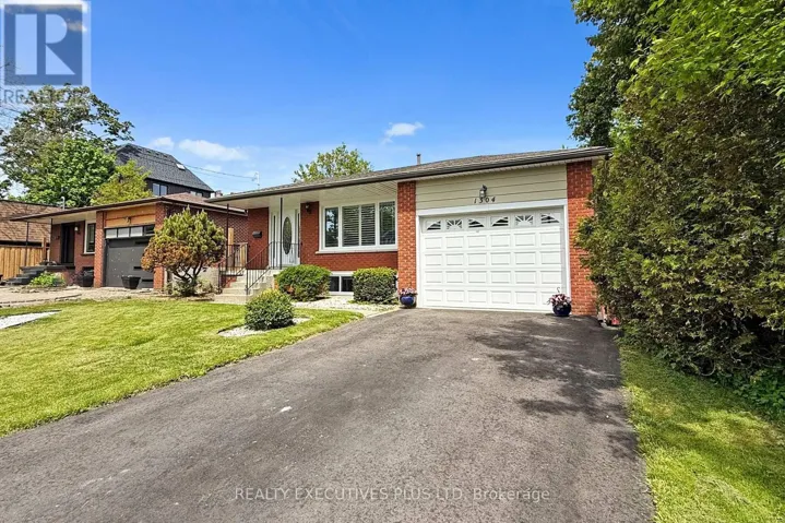 1304 WHARF STREET, Pickering (Bay Ridges), Ontario L1W1A4