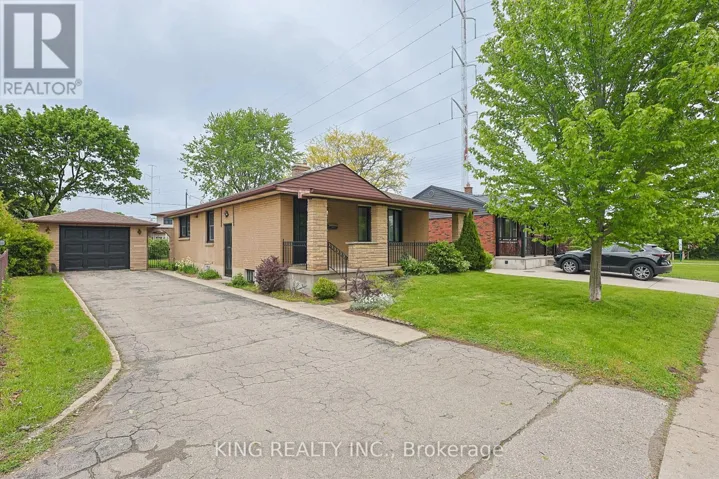 54 TWEEDSMUIR AVENUE, London East (East O), Ontario N5W1K7