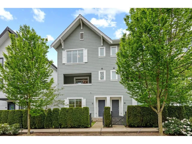 11 16323 15 AVENUE, Surrey, British Columbia V4A0C5