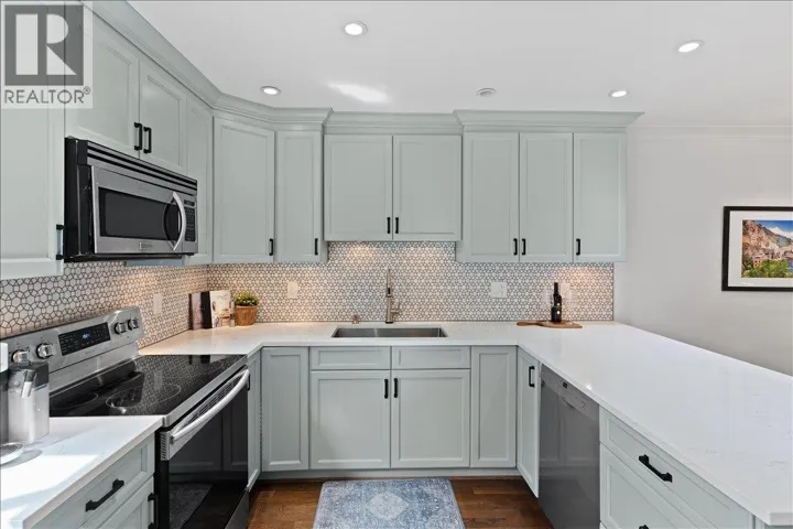 8 1266 W 6TH AVENUE, Vancouver, British Columbia V6H1A5