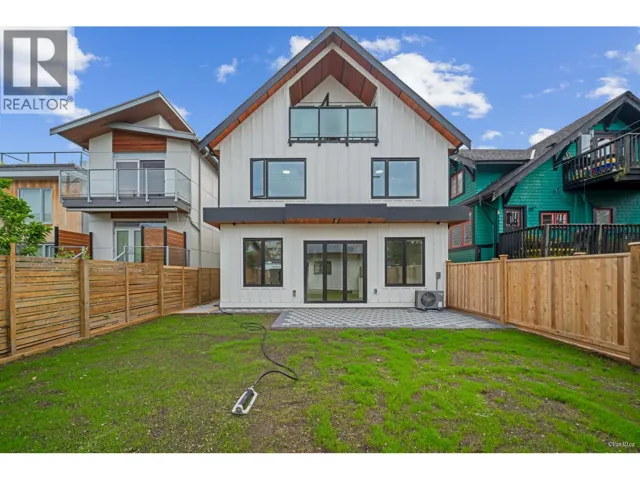 2 4463 WALDEN STREET, Vancouver, British Columbia V5V3S4