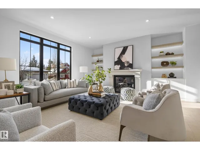 14320 MACKENZIE DR NW, Edmonton, Alberta T5R5V7