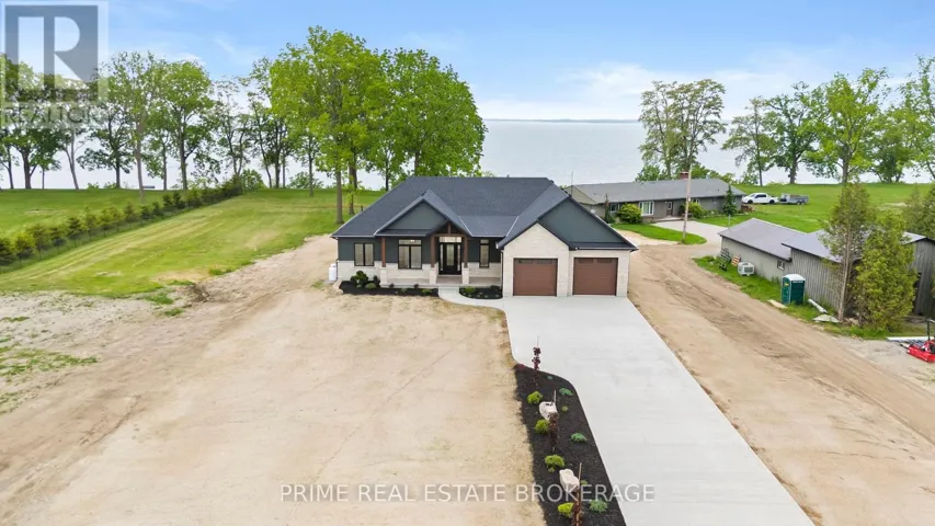25 BLACK WALNUT DRIVE, Norfolk, Ontario N0E1P0