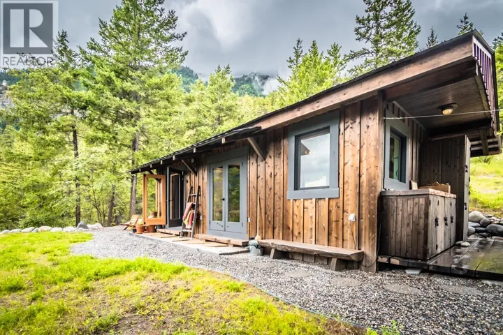 999 Kennedy, Lillooet, British Columbia V0K1V0