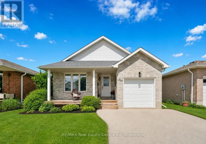 325 TAIT CRESCENT, Centre Wellington (Fergus), Ontario N1M3P8