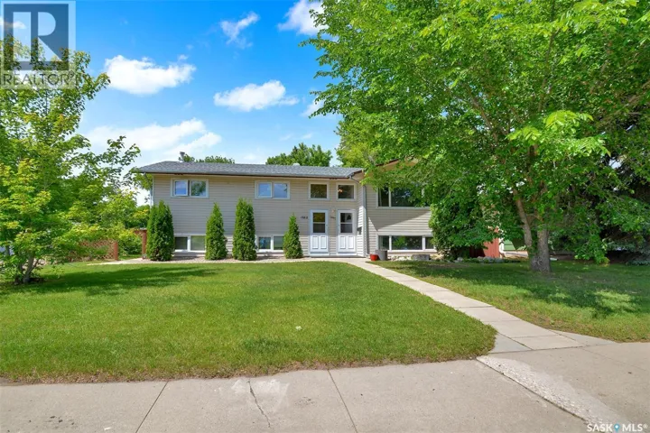 1882 Easthill, Saskatoon, Saskatchewan S7J3C3