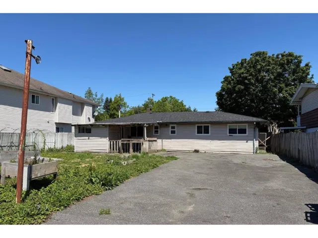 14086 72 AVENUE, Surrey, British Columbia V3W2P8