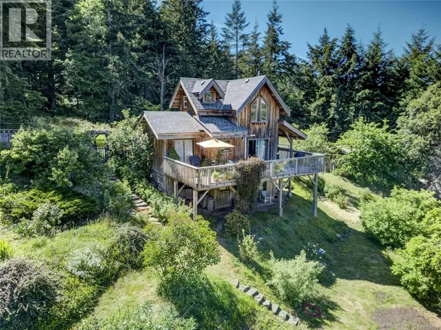 220 Wright Rd, Salt Spring, British Columbia V8K2H8