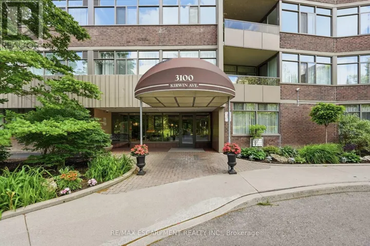 206 - 3100 KIRWIN AVENUE, Mississauga (Cooksville), Ontario L5A3S6