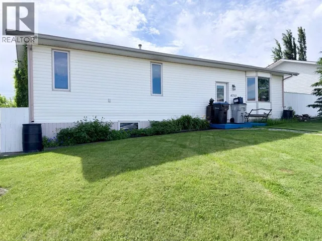 4713 43 Street, Mayerthorpe, Alberta T0E1N0