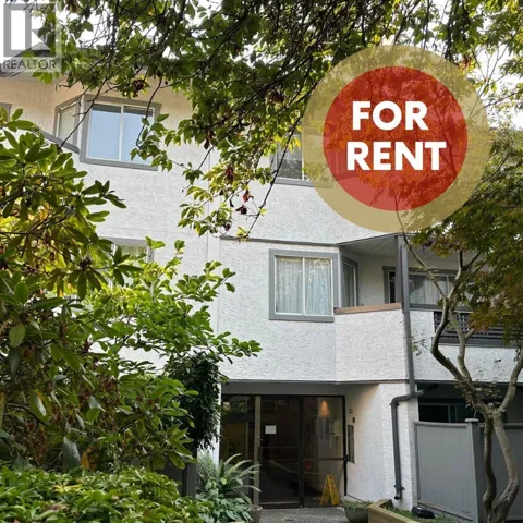 209 809 W 16TH STREET, North Vancouver, British Columbia V7P1M6