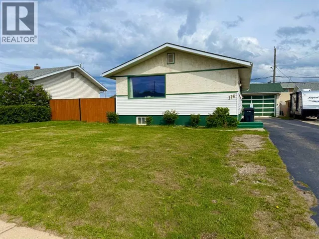 114 Bliss Avenue, Hinton, Alberta T7V1C2