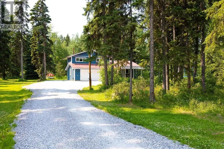 8541 BUNCE ROAD, Prince George, British Columbia V2N6J2