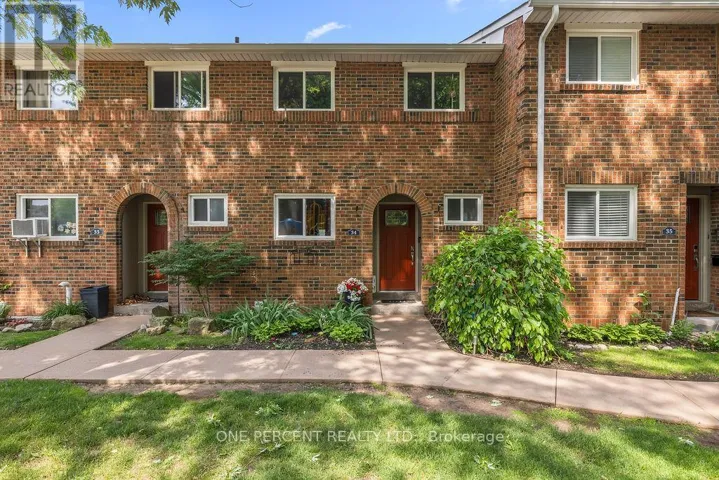 34 - 125 LIVINGSTON AVENUE, Grimsby (Grimsby West), Ontario L3M4S5