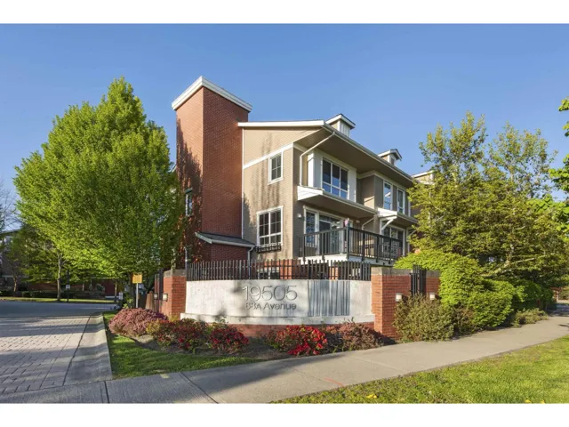 1 19505 68A AVENUE, Surrey, British Columbia V4N6K3