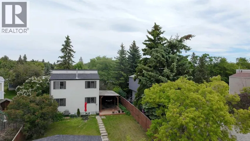 3052 32A Avenue SE, Calgary, Alberta T2B0J3