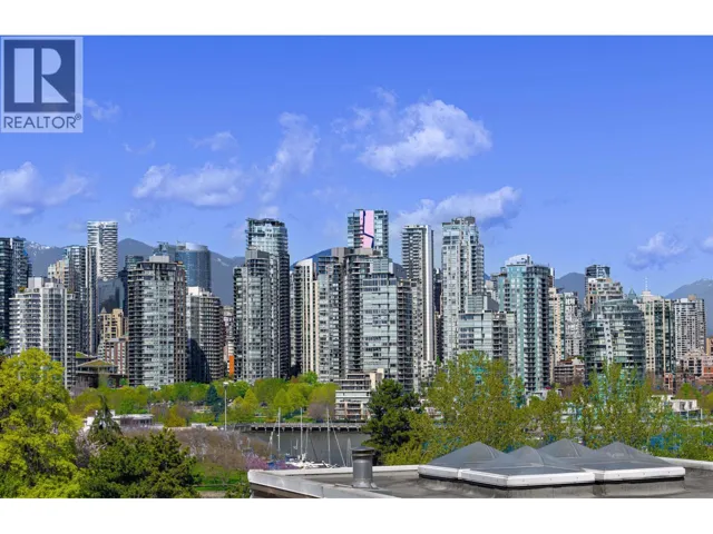 1261 W 7TH AVENUE, Vancouver, British Columbia V6H1B7