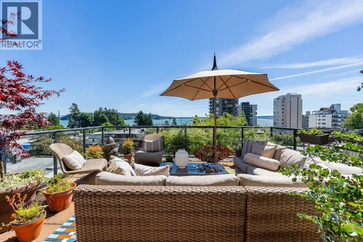 401 1765 MARINE DRIVE, West Vancouver, British Columbia V7V1J5