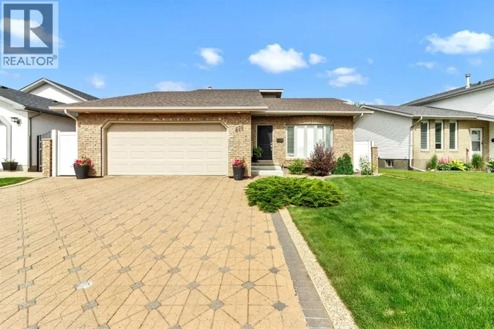 699 TAYLOR Road SE, Medicine Hat, Alberta T1B3X7