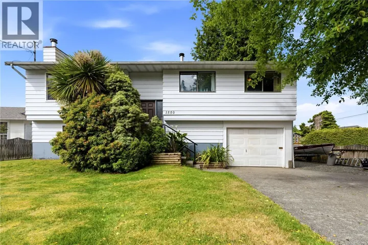 1550 Larch Rd, Ucluelet, British Columbia V0R3A0
