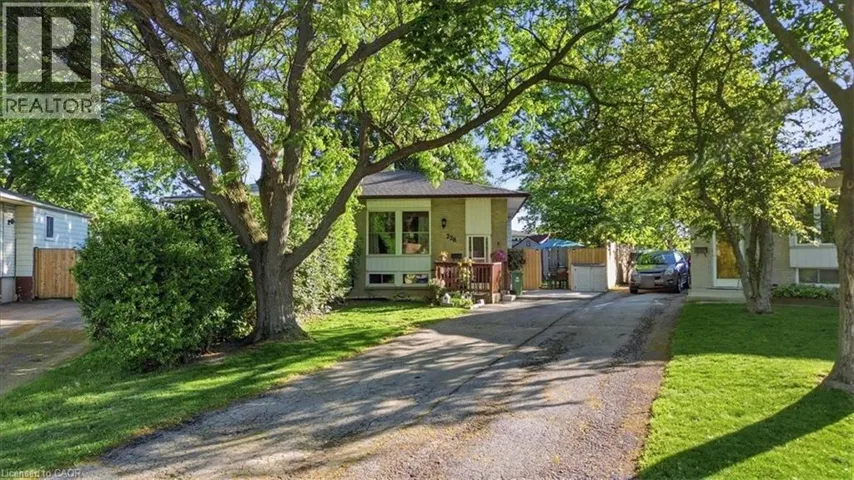228 GOLDEN ORCHARD Drive, Hamilton, Ontario L9C6J7