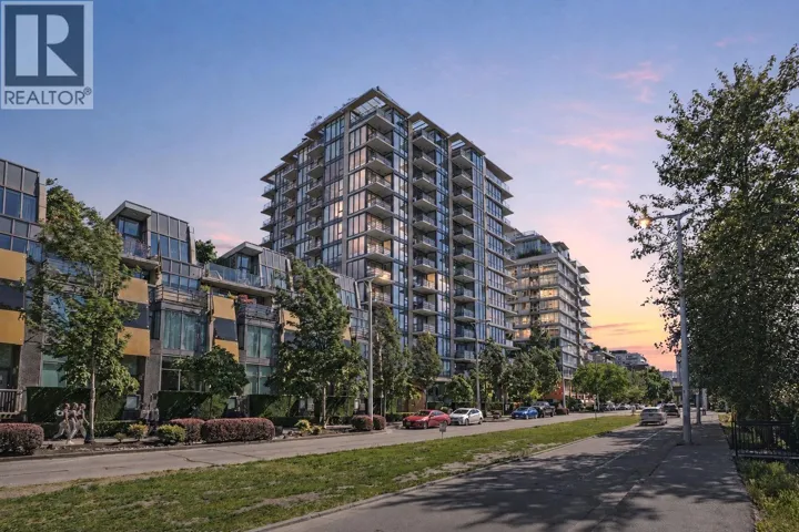 206 288 1ST AVENUE, Vancouver, British Columbia V5Y0E9