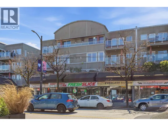 3250 W BROADWAY, Vancouver, British Columbia V6K2H4