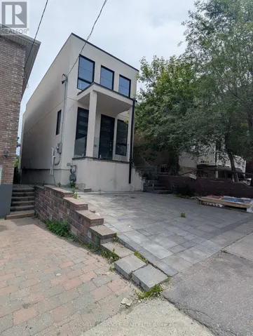 SECOND FLOOR - 2099 A DUFFERIN STREET, Toronto (Oakwood Village), Ontario M6E3R3