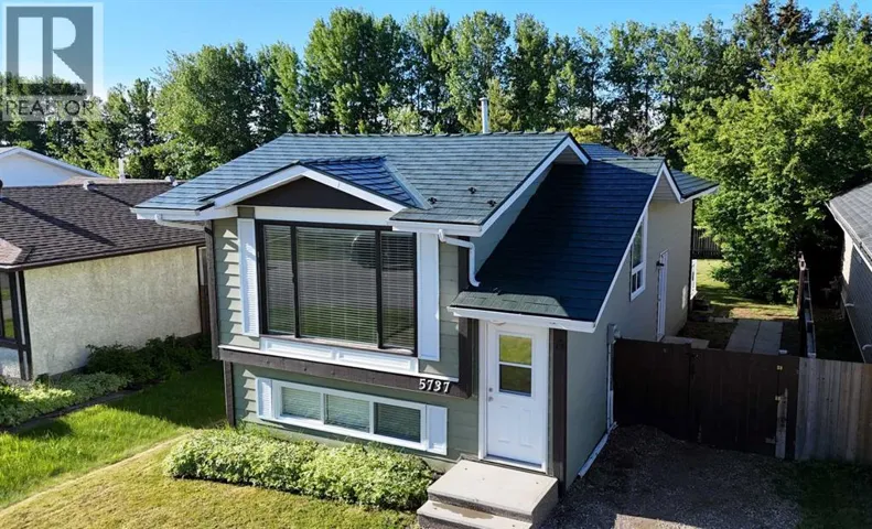 5737 9 Avenue, Edson, Alberta T7E1J4