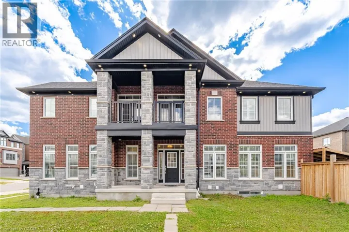 127 MONARCH WOODS Drive, Kitchener, Ontario N2P2Y9