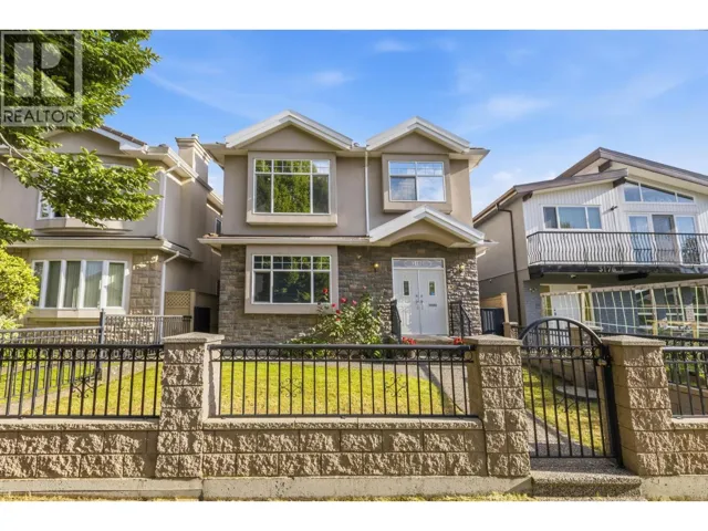 3186 E 18TH AVENUE, Vancouver, British Columbia V5M2R5