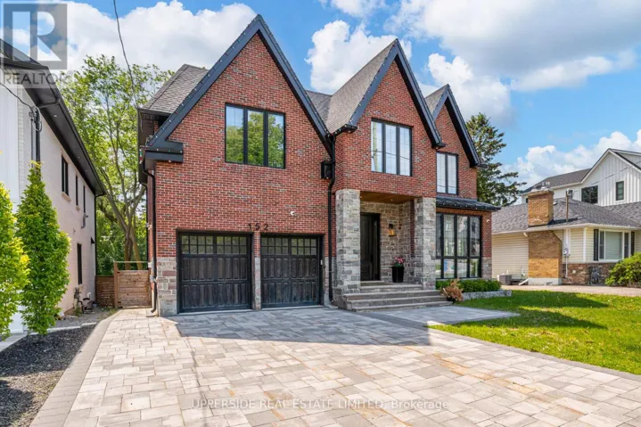152 WELLS STREET, Aurora (Aurora Village), Ontario L4G1T7