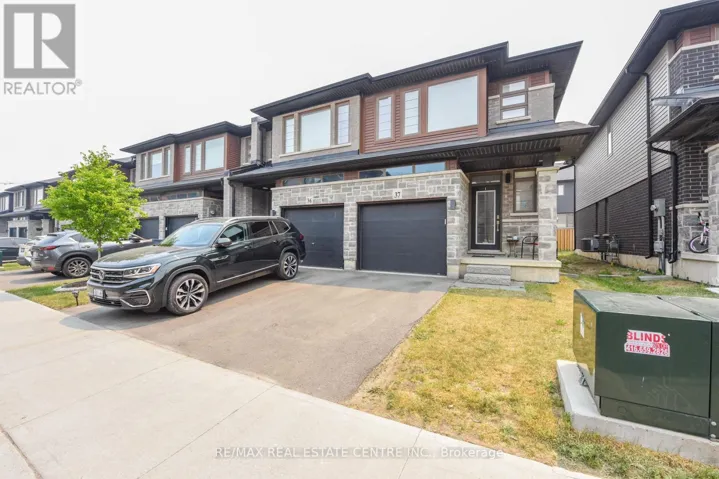 37 - 30 TIMES SQUARE BOULEVARD, Hamilton (Stoney Creek), Ontario L8J0M1