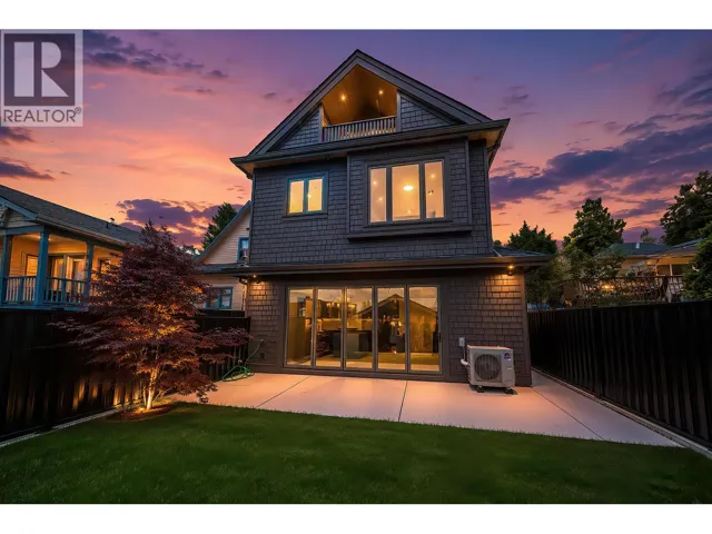 2 847 E 10TH AVENUE, Vancouver, British Columbia V5T2A9