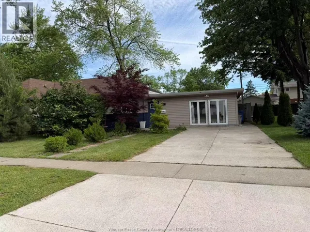 307 SACRED HEART DRIVE, LaSalle, Ontario N9J1T1